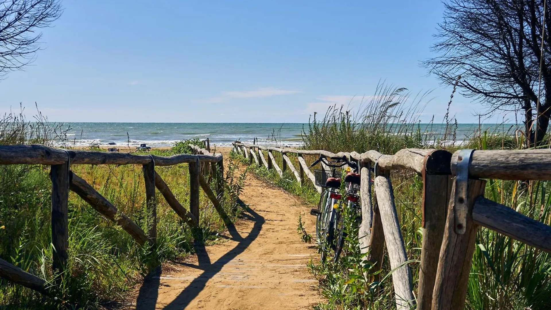 Serene Stay In The Heart Of Bibione Apartment
